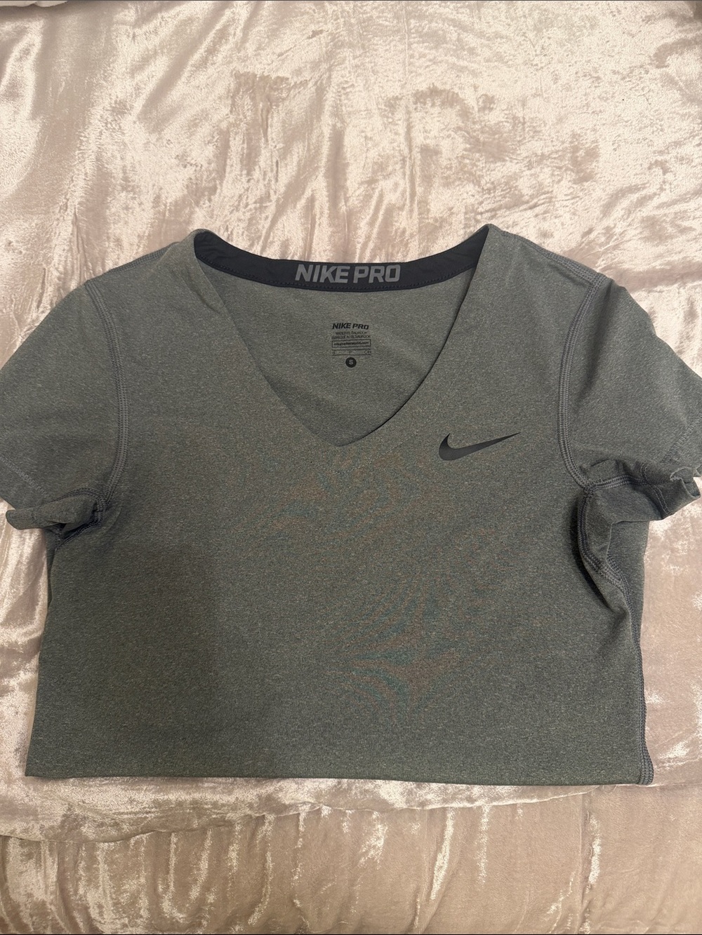 Nike Pro Women's V-Neck Short Sleeve Crop Top - Charcoal Gray